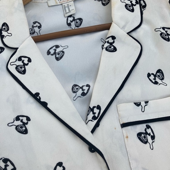 Forever 21 Contemporary CS Button Down Telephone - Picture 15 of 16